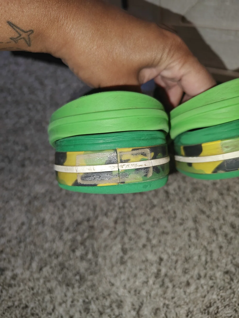 Crocs Green Camo Clogs Classic Size 1 Youth